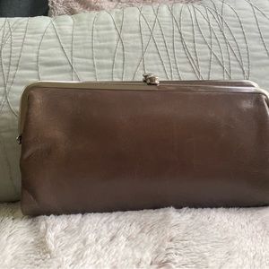 Hobo Lauren Clutch- wallet